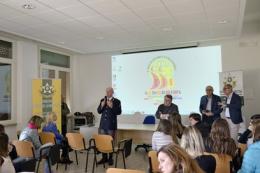 L'ispettore della polizia Marco Cinini <br/> ha incontrato gli studenti del Colombo
