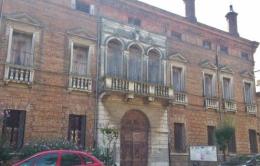 A palazzo Perolari <br/> un ostello della gioventù