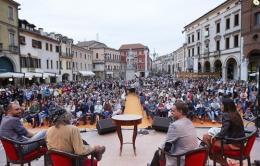 Innamorati di RovigoRacconta<br/>grande successo per la kermesse