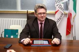 Il Pd mette Julik sotto tutela <br/> congresso dopo il voto