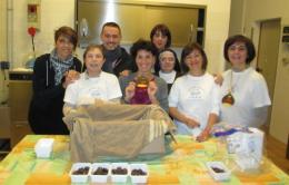 La Raganella fa gli auguri all'asilo <br/> con lo spettacolo della Amimevienben