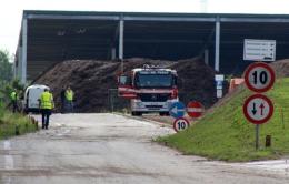 Fumo nei capannoni della Nuova Amit <br/> il compost prende fuoco 