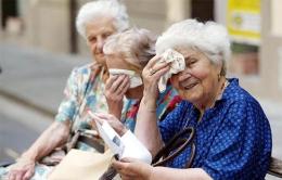 Caldo a 40°, piani di emergenza per gli anziani