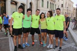 Il Giovedì bianco fa ancora centro <br/>tra aperitivi, shopping e la Corri x Rovigo