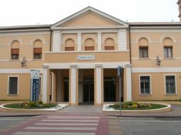 Mobilitazione generale per difendere i servizi dell'ospedale di Adria