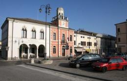 Ariano, bruciano gli uffici della Polizia <br/> vendetta contro gli autovelox
