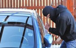 La banda delle auto a caccia di veicoli da derubare