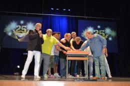 Grande festa al teatro Ballarin <br/> per i 25 anni degli "Amici di cabaret"