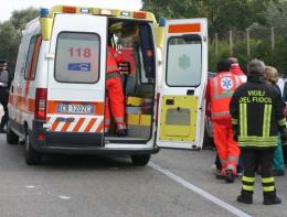 Tragedia in A13, perde la vita un motociclista