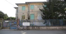 La minoranza attacca il sindaco <br/> "Degrado e abbandono all'ex asilo"