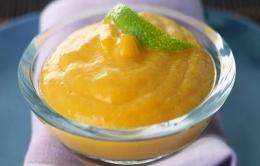 Mousse delicata <br/> di cachi e yogurt