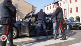 Aggredisce e insulta i carabinieri  <br/>adriese nei guai per ubriachezza