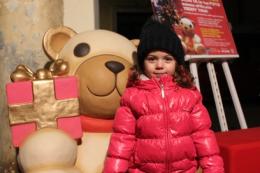 Due simpatici selfie <br/> con l'orsetto Teddy Thun 