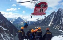 Valanga a Cortina, travolti tre sciatori