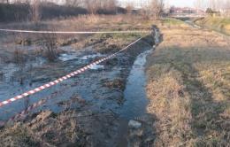 Il mistero del fontanazzo <br/> che sputa acqua e gas