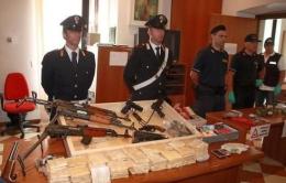 Detenzione d'armi da guerra <br/> falegname a giudizio
