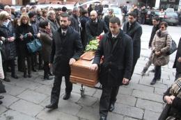 Le lacrime di Rovigo in duomo <br/> per l'addio all'avvocato Chiarato