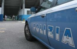 Picchiata nella sua agenzia per rubarle 200 euro