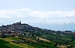 Fermo, una vista mozzafiato <br/> a picco sul Mar Adriatico