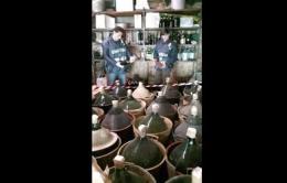 La Guardia di Finanza scopre <br/> una distilleria clandestina