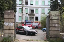 Incendio all'ex ospedale Maddalena <br/> i soliti balordi scatenano le fiamme