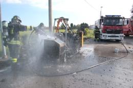In fiamme un trattore agricolo <br/> mentre tagliava l'erba sul ciglio