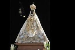 Madonna Nera e Gesù, riparate e riconsegnate le vesti