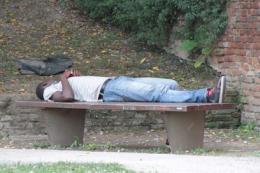 "Controllate le case dei profughi. Non si può dormire all'addiaccio"