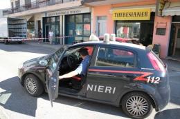 Boato nella notte, fanno saltare il bancomat della Carife a Polesella