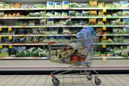 Spesa: vari prodotti costano il 100% in più