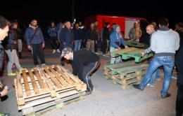 Profughi, rivolta nel Delta: barricate a Gorino