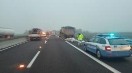 Schianto fra Tir in autostrada, A13 chiusa al traffico