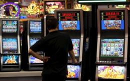 Arriva l'addizionale Irap regionale per i locali con le slot 