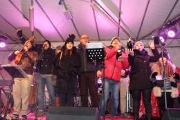 In centinaia al Capodanno in piazza Vittorio