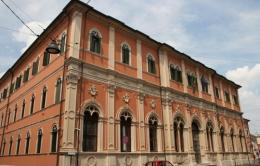 Pugni alla rivale in amore, condannata