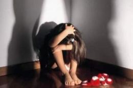 Operatore sanitario fa sesso in ospedale con minore con problemi