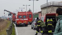 Tragedia: con l'auto nel canale, muore poliziotto