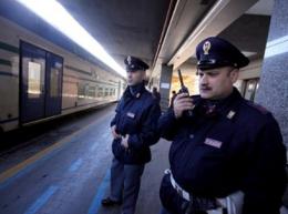 In treno senza biglietto, si rifiuta di fornire le proprie generalità