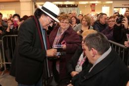 Bagno di folla per Al Bano: marea di fan alla Fattoria