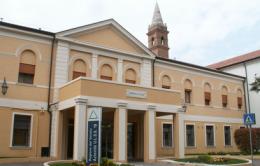 Ospedale di Adria, protesta per la chiusura delle cucine