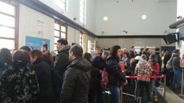 Code in biglietteria, molti studenti perdono il treno