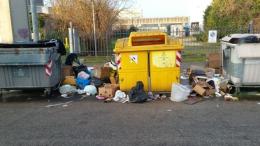 Una "macchia di degrado" che insulta la città
