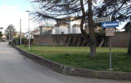 Atti di vandalismo: convocati in municipio i ragazzi del muretto