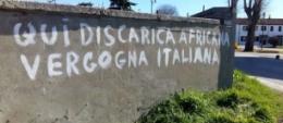 Scritta razzista sui muri: a Conetta si alza di nuovo la tensione