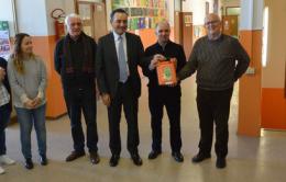 Un defibrillatore per la scuola media Pio XII