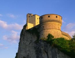 San Leo, una fortezza dal cuore oscuro
