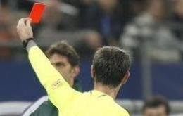 Tifosi del Porto Viro, offese e sputi all'arbitro: un turno a porte chiuse 