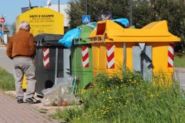 Adria, l'isola ecologica è nelle mani degli incivili