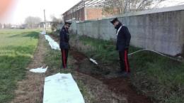 Tentano di rubare gasolio da un oleodotto, ma finisce tutto in un canale