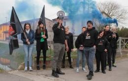 100% Animalisti: "Non all'allevamento di visoni. Qui un lager"